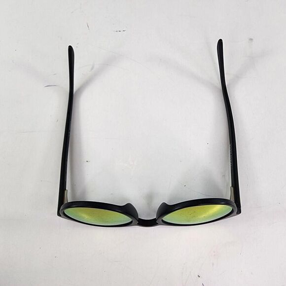 DIFF Eyewear Charlie Polarized Sunglasses Black, Mirror Lens - Picture 6 of 14